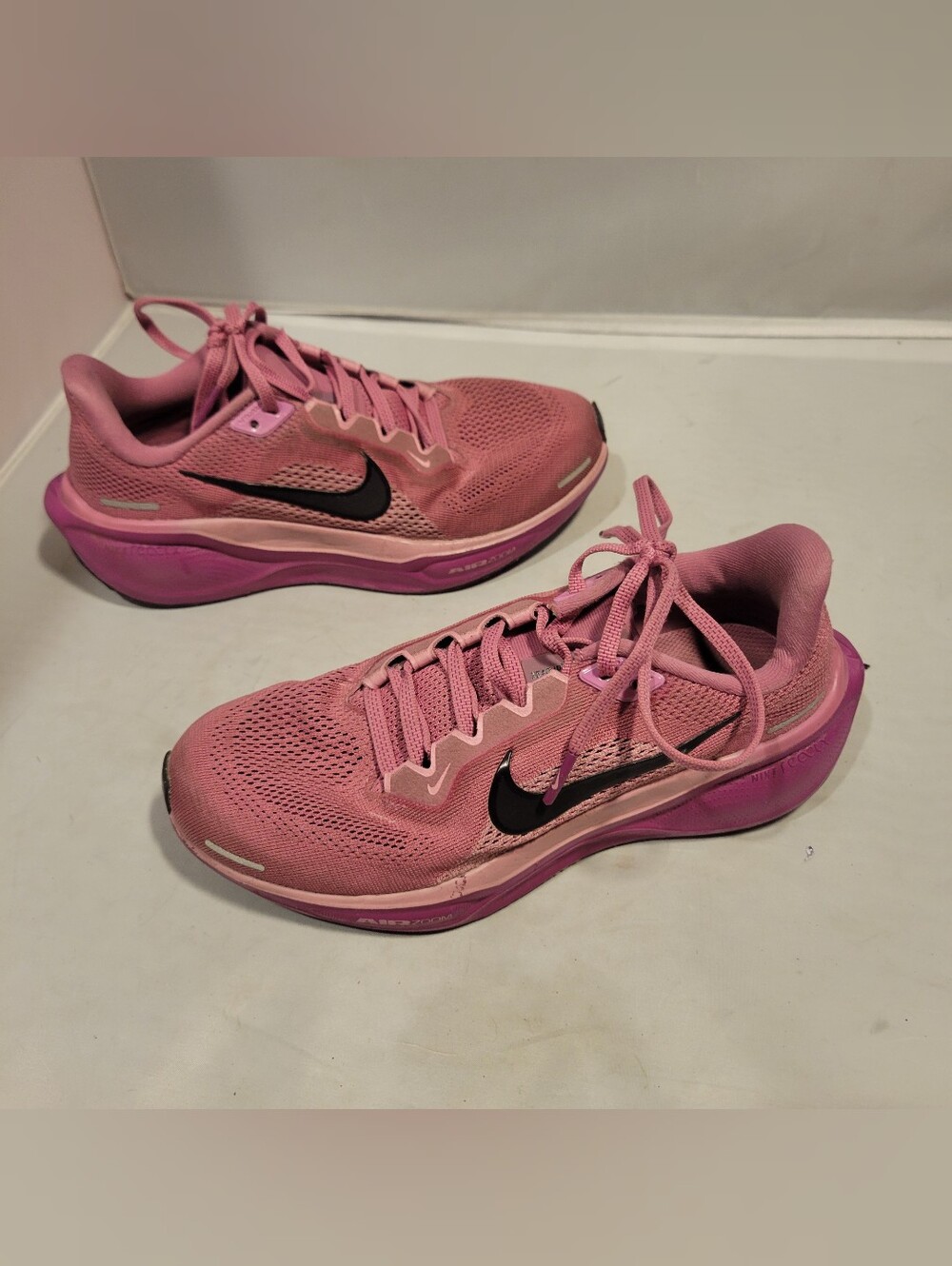 Nike Air Zoom Pegasus 41 Womens Size 6.5 Hyper Pink Running Sneakers FD2723-605